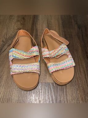 American Eagle Colorful Woven Strap Tan Sandals